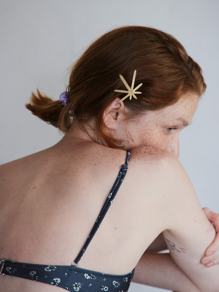 Manon HAIR CLIP in Cream – TRESSE公式サイト