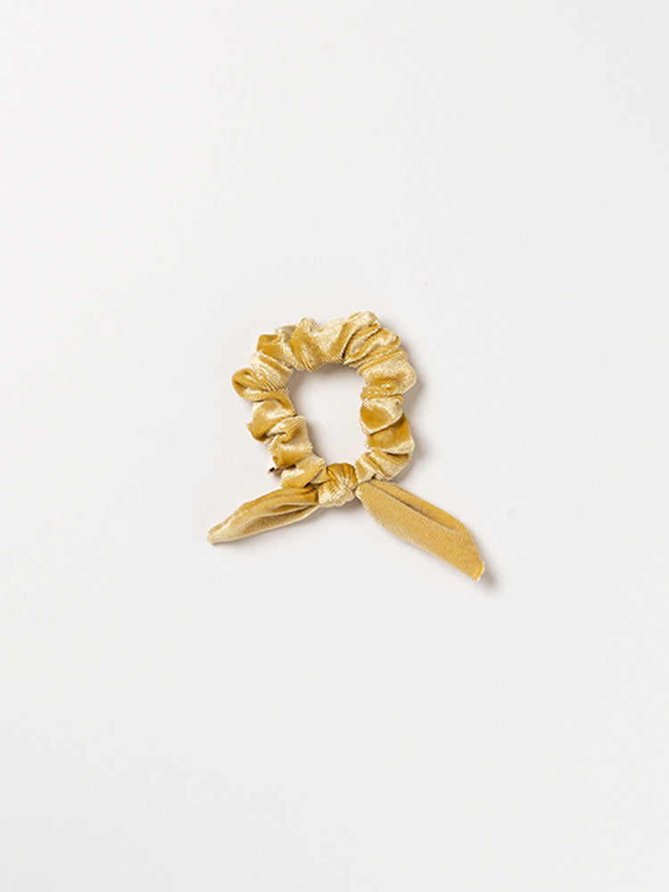 【SARARTH + TRESSE】SILVER Vegan pearl bracelet & MIA ruban chouchou in Mustard