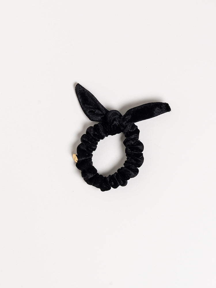 【SARARTH + TRESSE】SILVER Vegan pearl bracelet & MIA ruban chouchou in Black