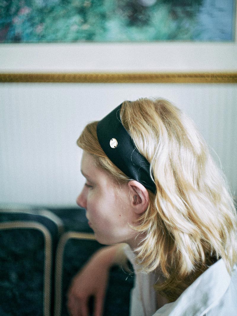 wide lether serre-tete in Black