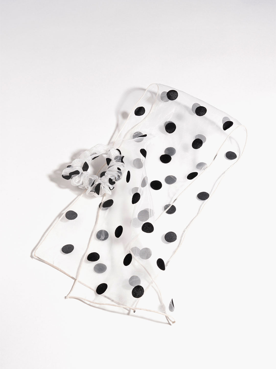 sheer dot ribbon chouchou in White